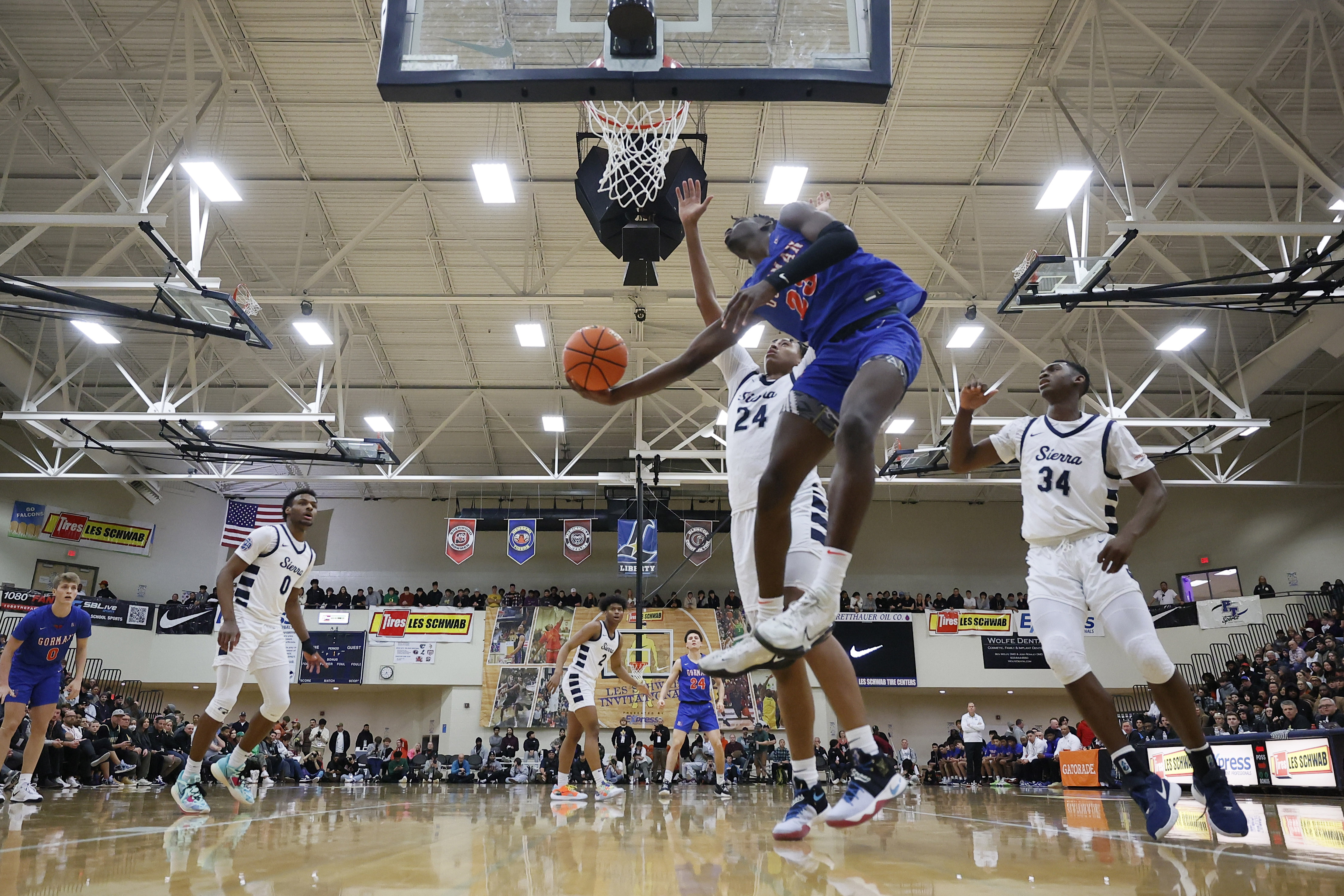 Sierra Canyon Bishop Gorman Les Schwab Invitational Soobum Im 89